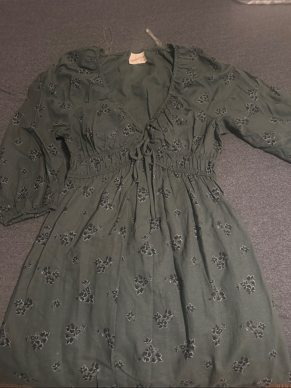 Universal Thread Dark Green Floral Tie-Front Long Sleeve Dress